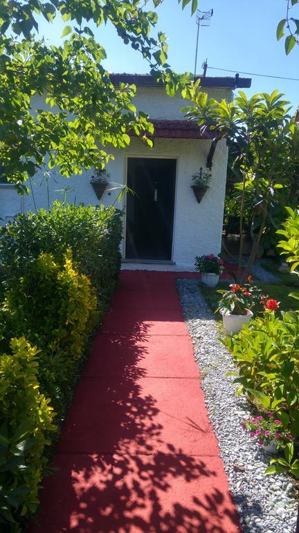 La Corte Delle Rose B&B Прая-а-Маре Экстерьер фото